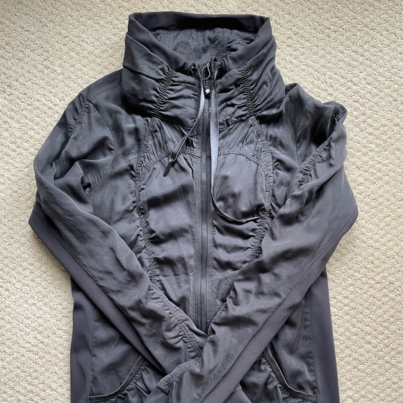 Reversible lululemon Tencel Jacket. Size 6. - Picture 1 of 4